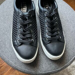 Steve Madden Black Textured women’s Sneakers